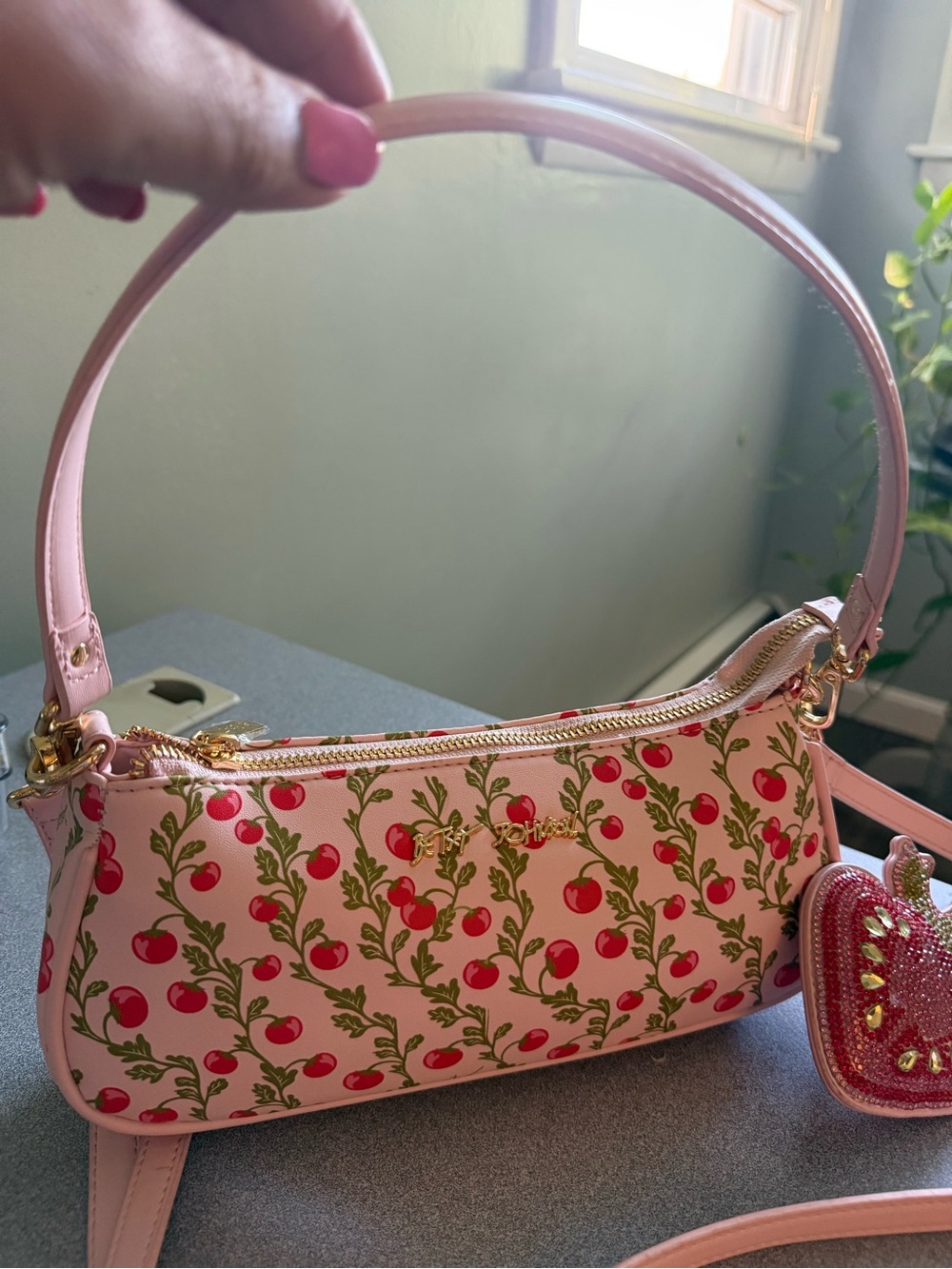 Betsey Johnson Pink Cherry-Print Crossbody bag & strawberry charm NWOT - Picture 2 of 12